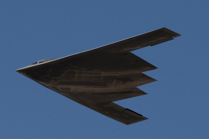 Б 2 спирит бомбардировщик