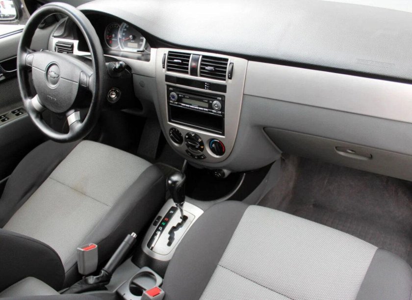 Шевроле Лачетти седан 1.6 автомат