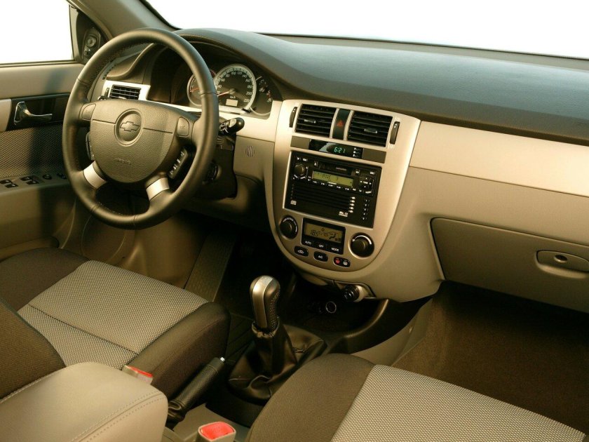 Chevrolet Lacetti 2004 салон