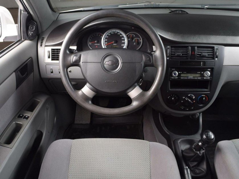 Chevrolet Lacetti 2004 салон