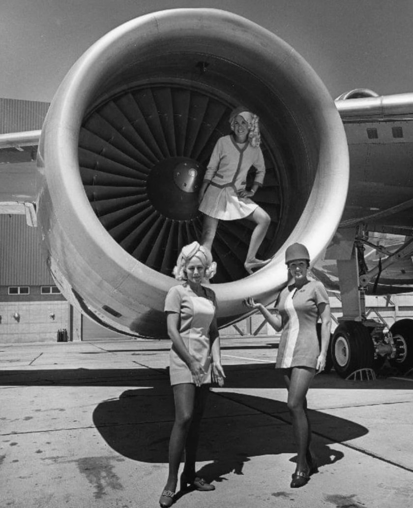 Pacific Southwest Airlines стюардессы