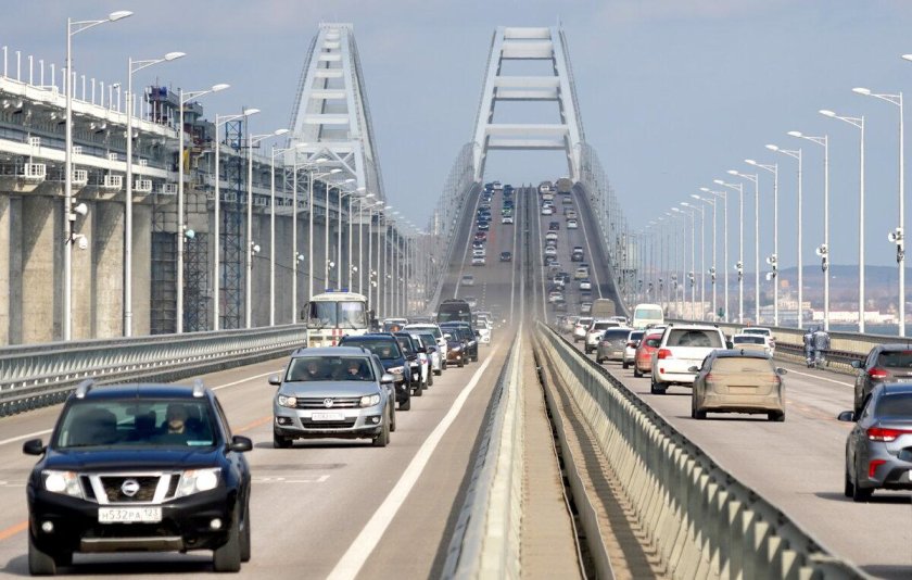 Крымский мост автомобильное движение