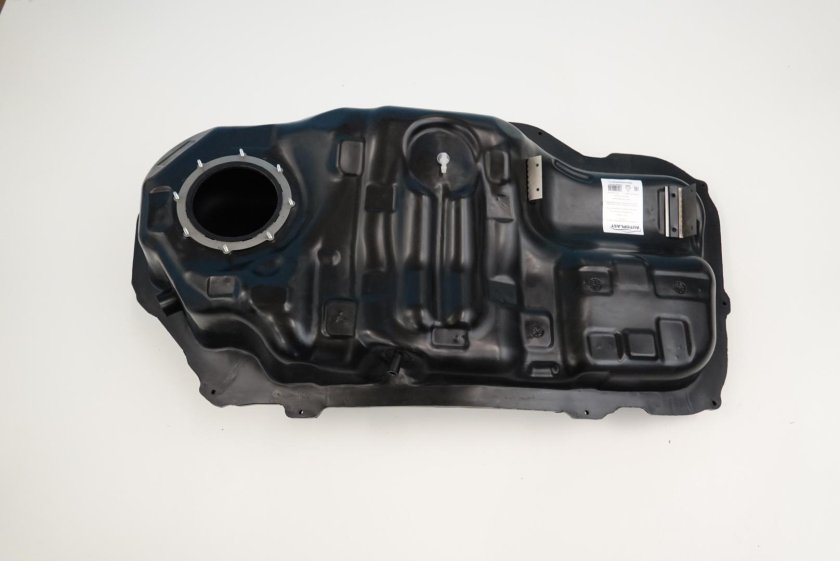 Бак топливный mitsubishi