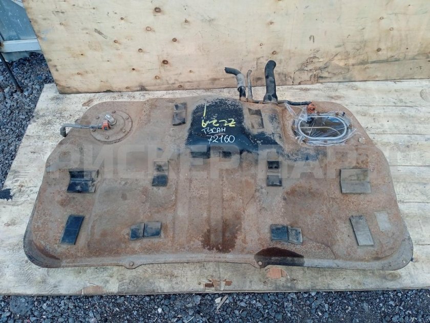 Топливный бак ниссан