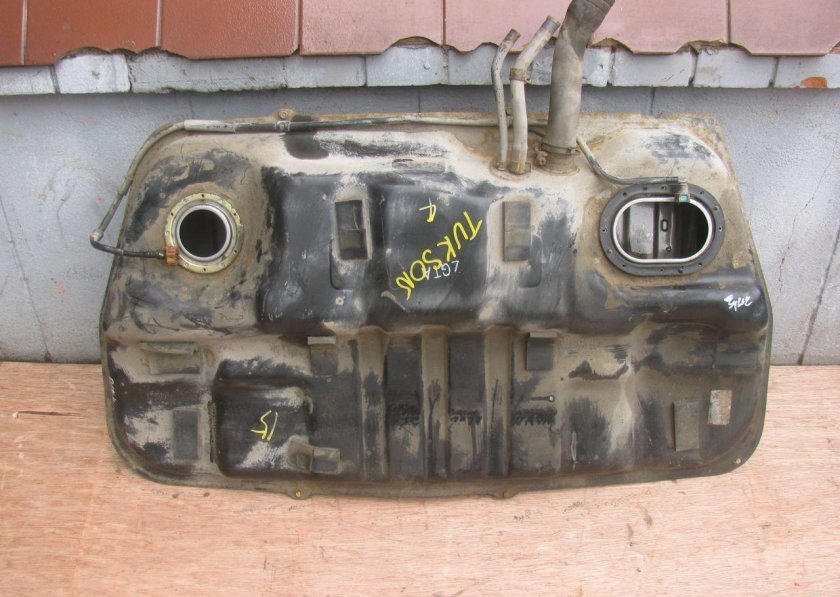 Бензобак Киа Спортейдж 1