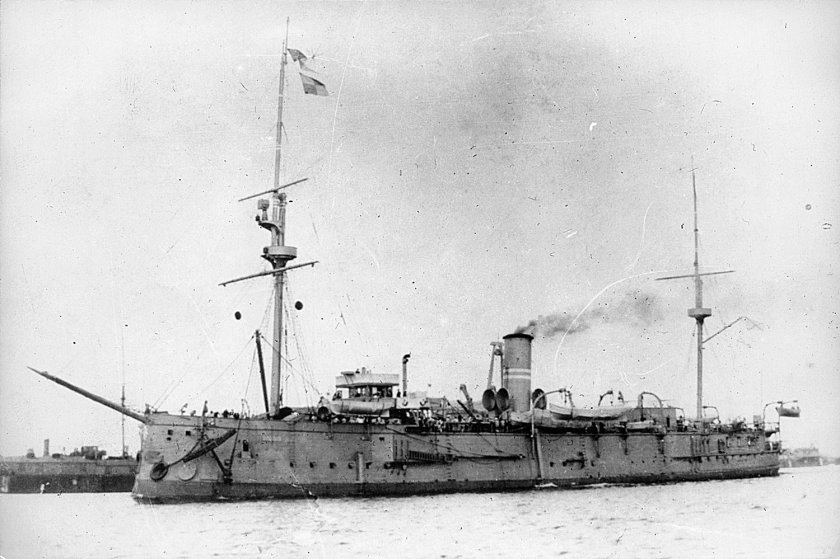 Минный заградитель Островский