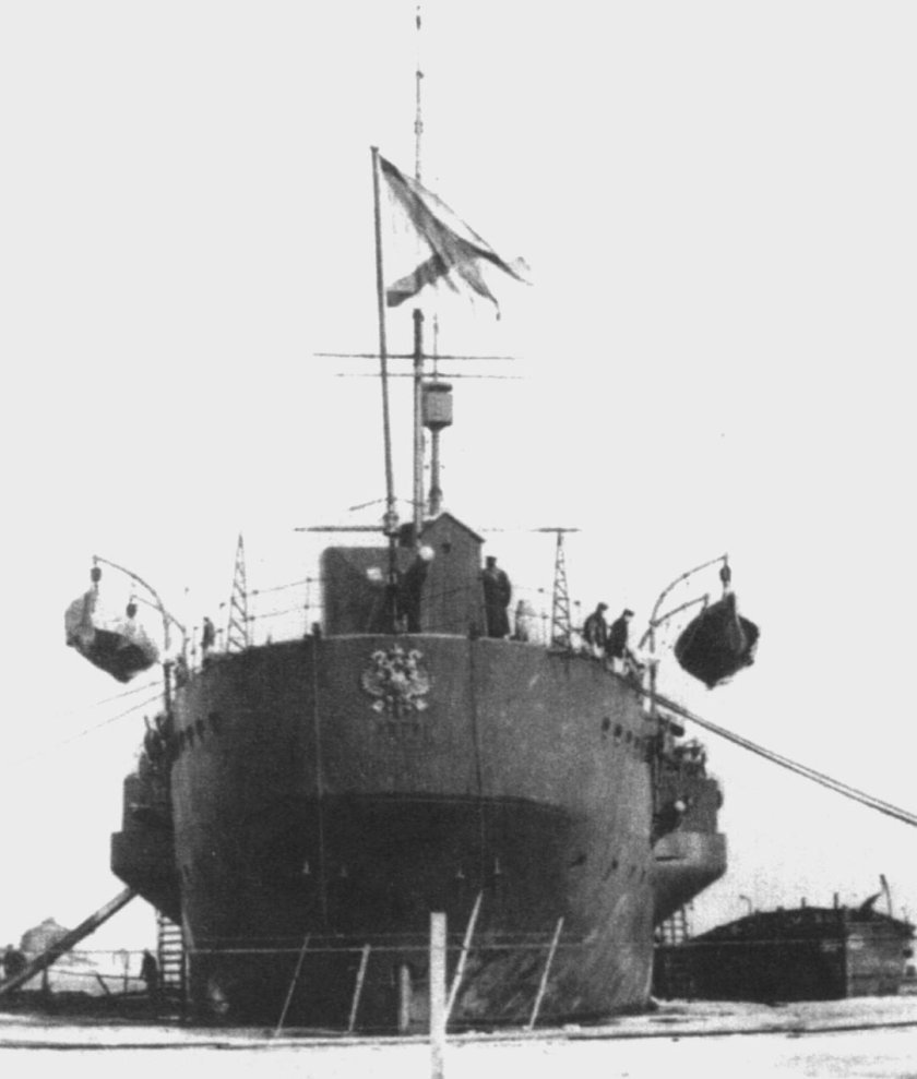 Минный заградитель Амур