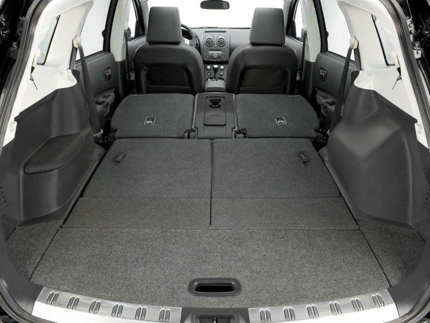 Nissan Qashqai+2 салон