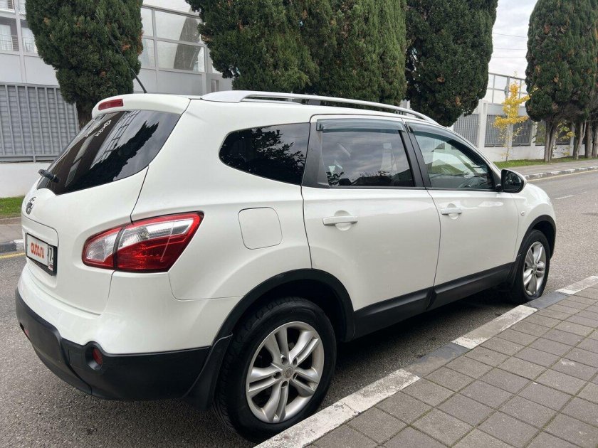 Ниссан кашкай 2011