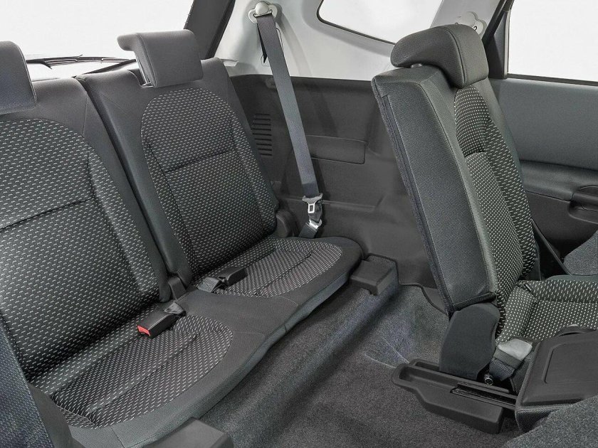 Nissan Qashqai+2 салон