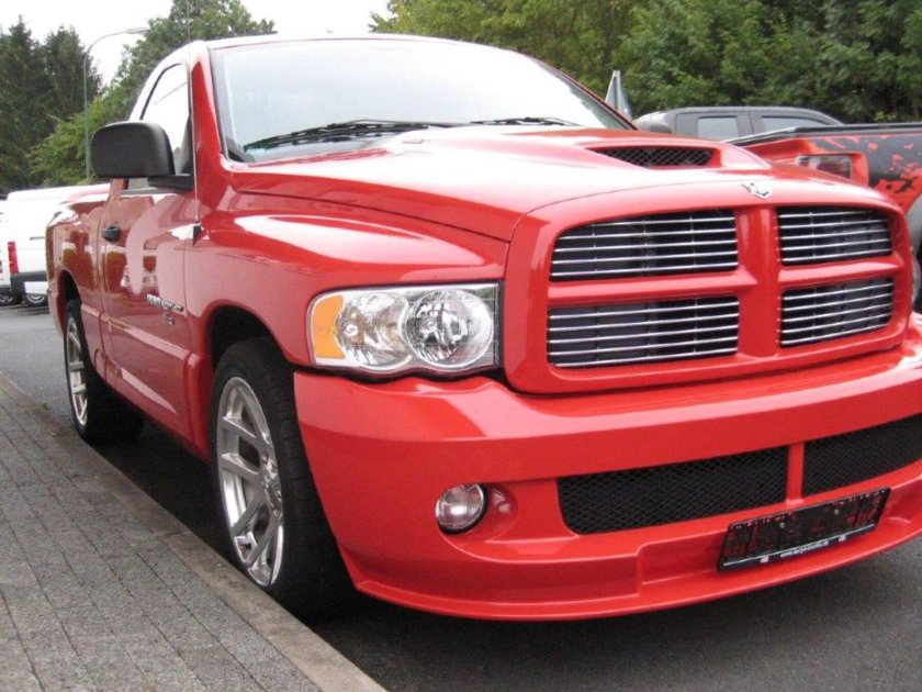 Dodge Ram 5000