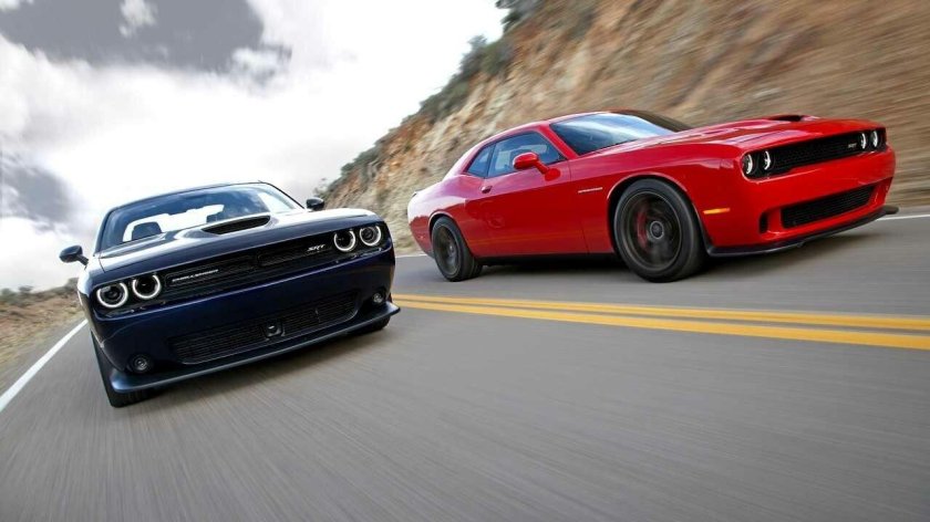 Спорткар Додж Челленджер