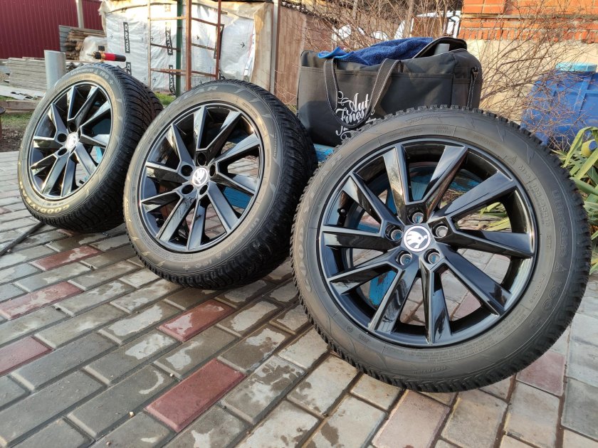 Stratos диски Шкода 16