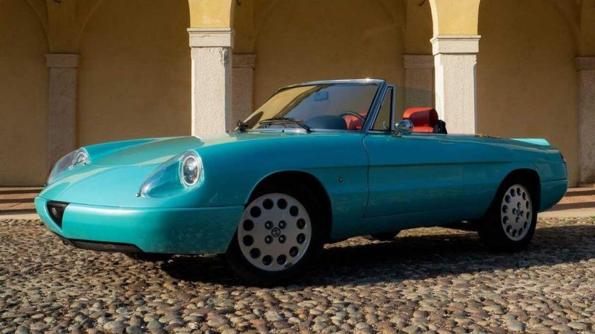 Альфа Ромео кабриолет 2022