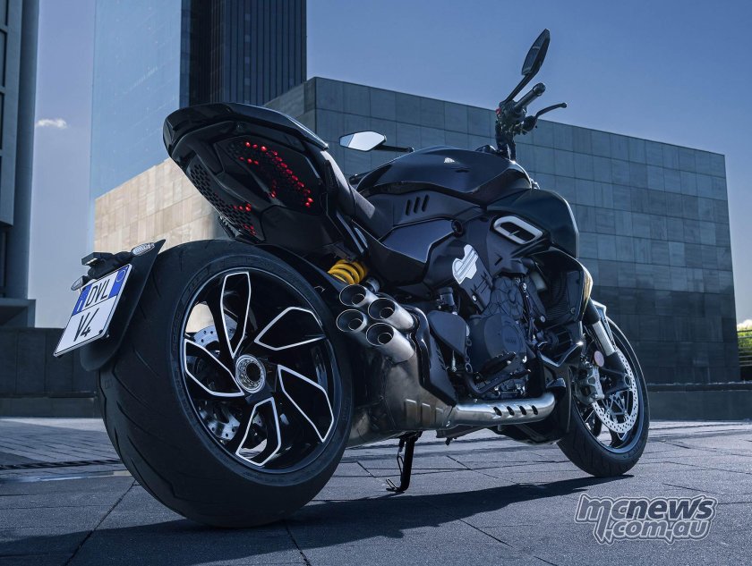 Diavel v4 2023