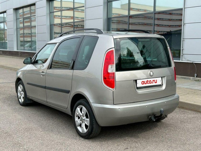 Шкода компактвэн румстер
