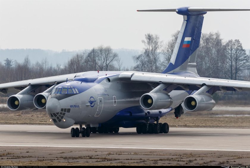 Ил-76 военно-транспортный самолёт