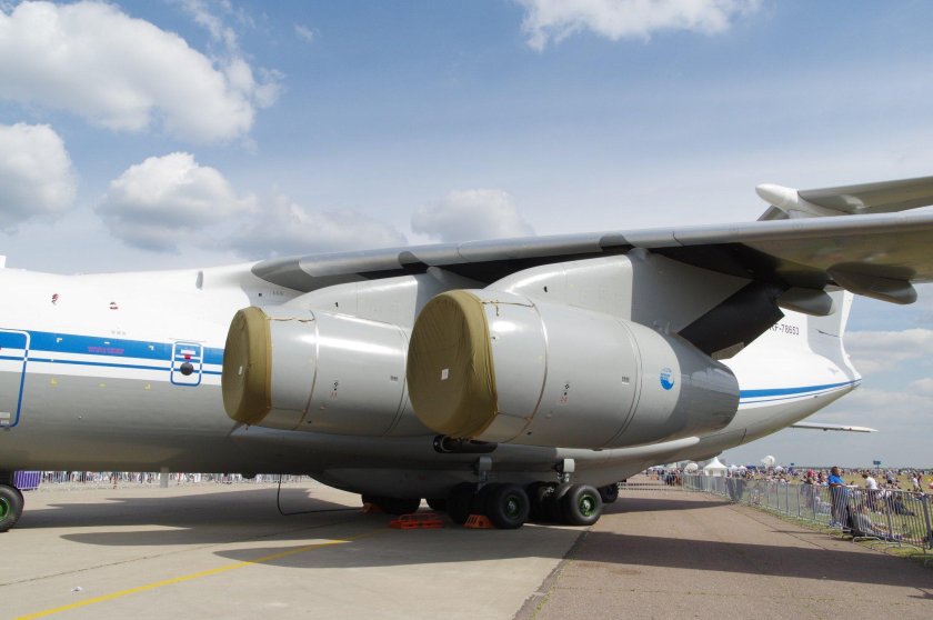 Самолет ил 76