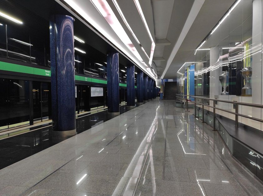 Оформление стен метро Зенит