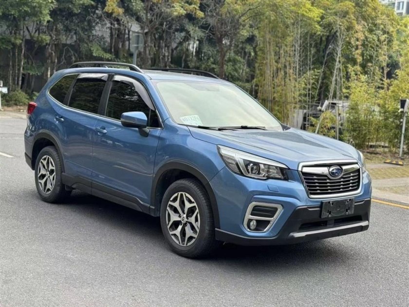 Субару форестер 2021 года