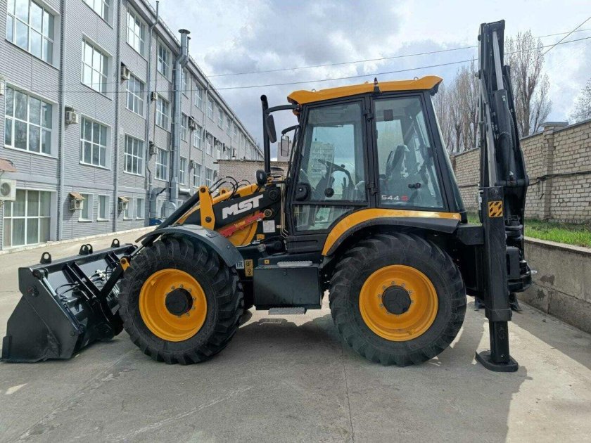 Экскаватор погрузчик cukurova 888