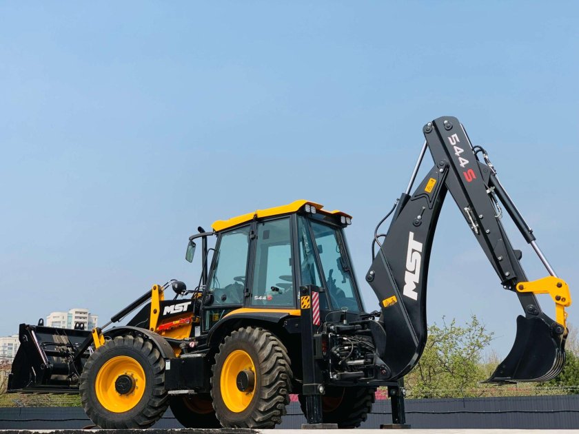 Погрузчик MST m544