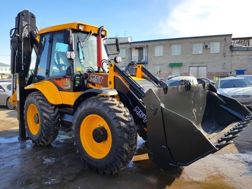 Экскаватор-погрузчик MST m544