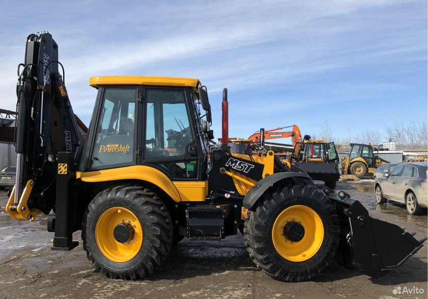 Экскаватор-погрузчик MST m544