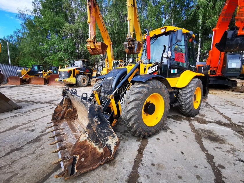 Экскаватор-погрузчик MST m542s