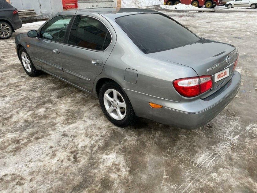 Nissan maxima 2000