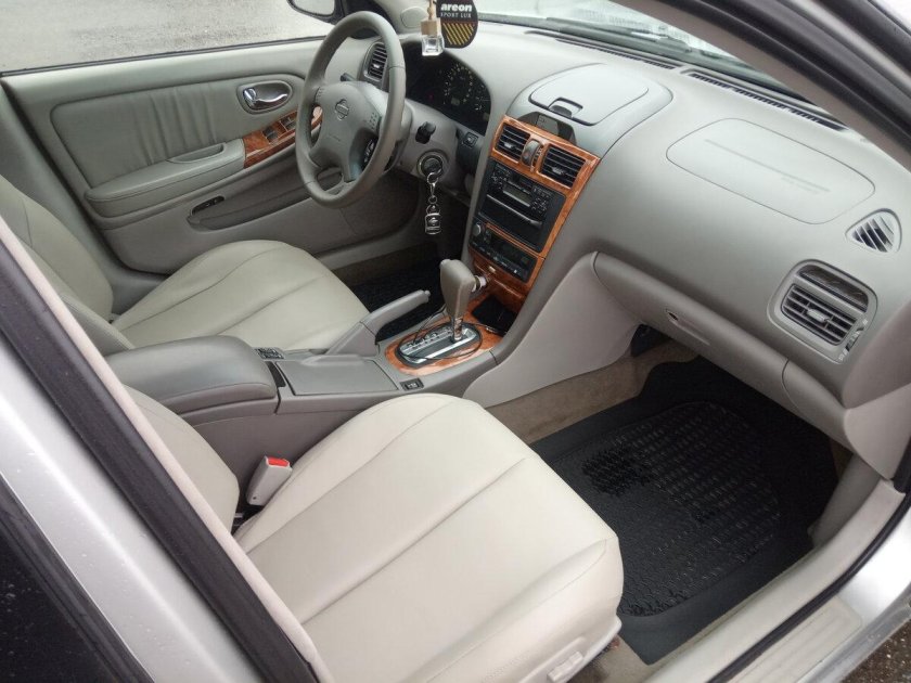 Nissan maxima 2004 салон