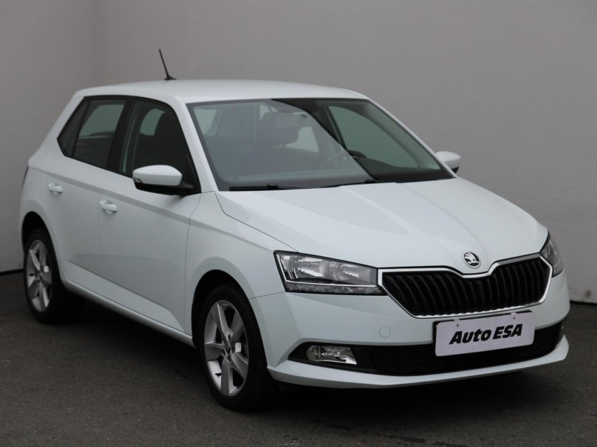 Шкода фабия 2019