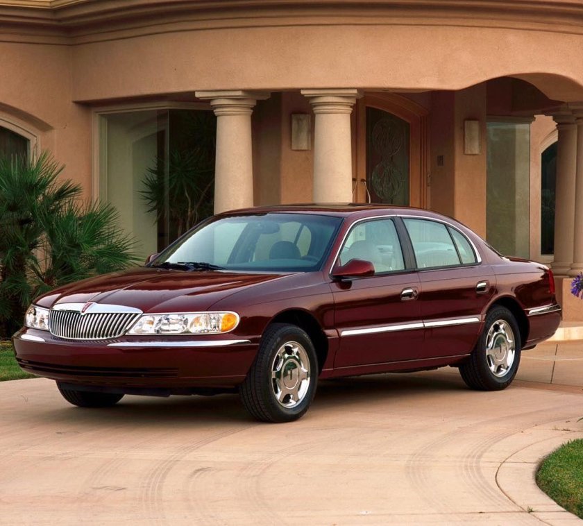 Lincoln седан 2000
