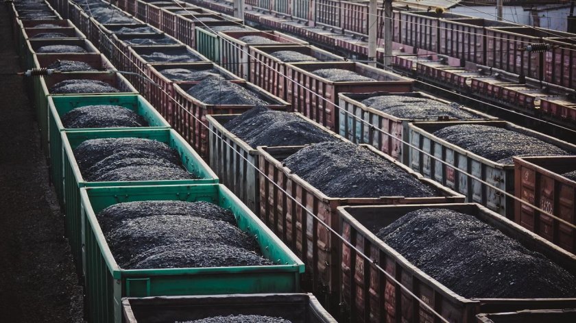 Вагон с углем