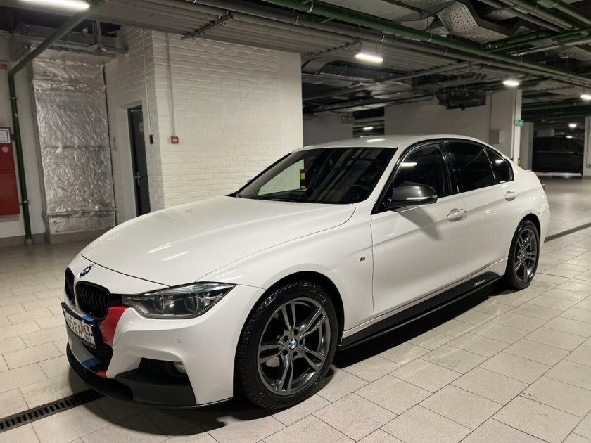 BMW 320i XDRIVE 2009