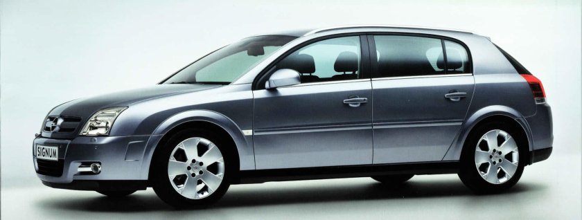 Opel Signum 2003