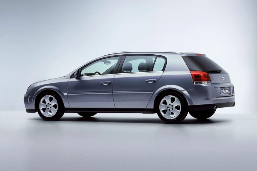 Opel Signum 2003
