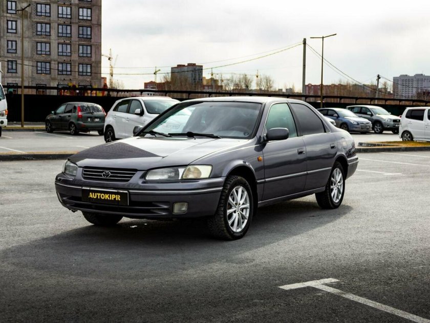 Тойота Камри 1999 года