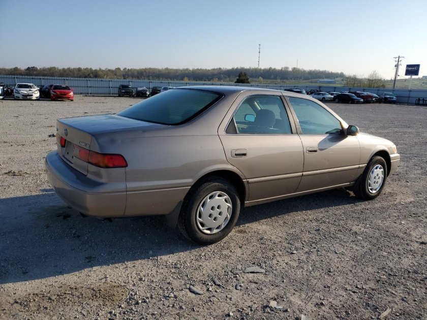 Toyota camry 1998 2.2