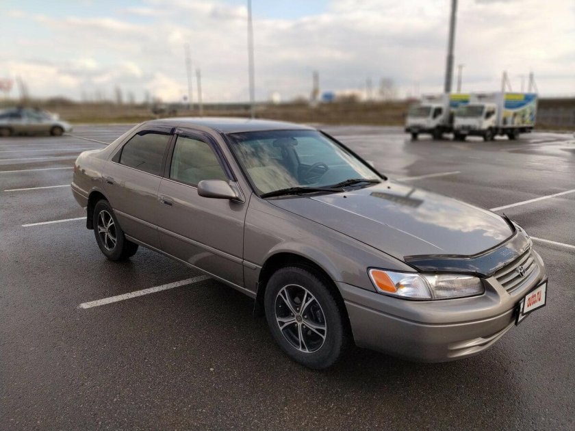 Тойота Камри 1999г