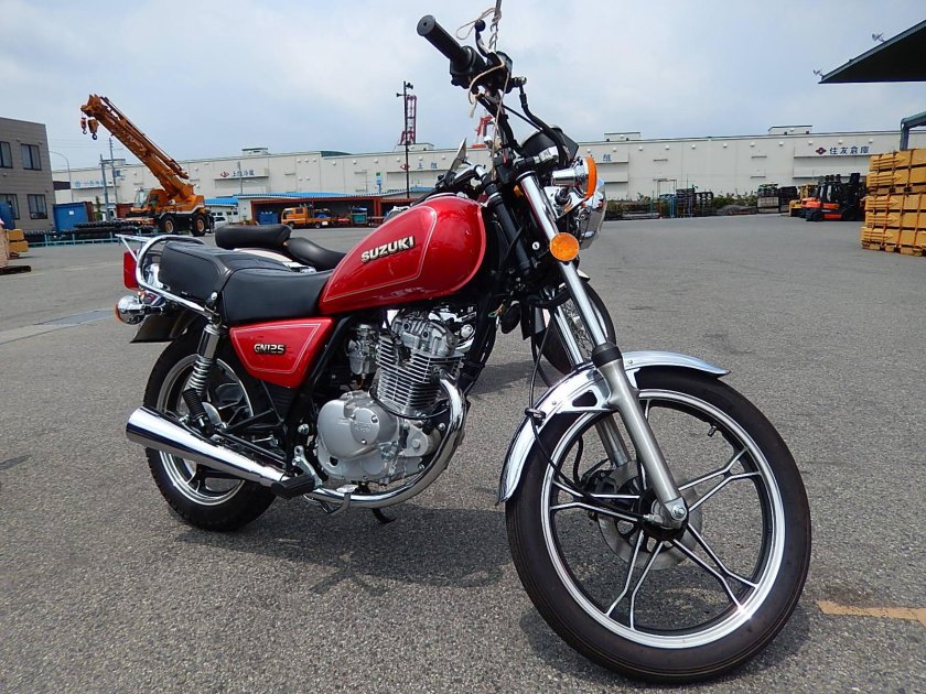 Мотоцикл Сузуки 125 кубов
