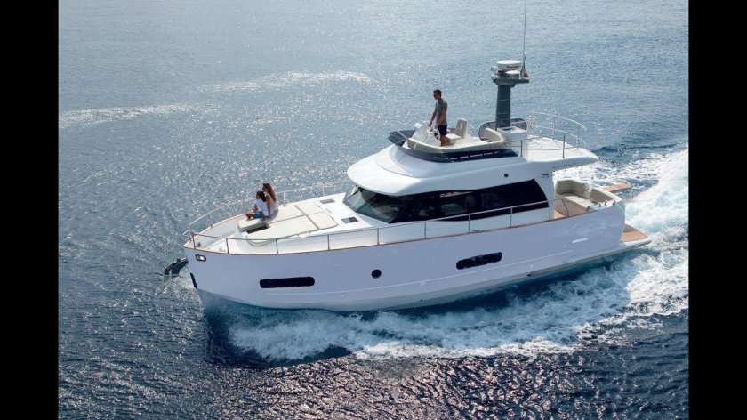 Яхты Азимут Магеллано 43
