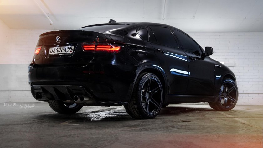 BMW x6 m черная