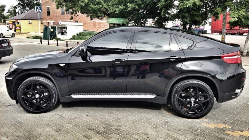 BMW x6 e71 черные диски