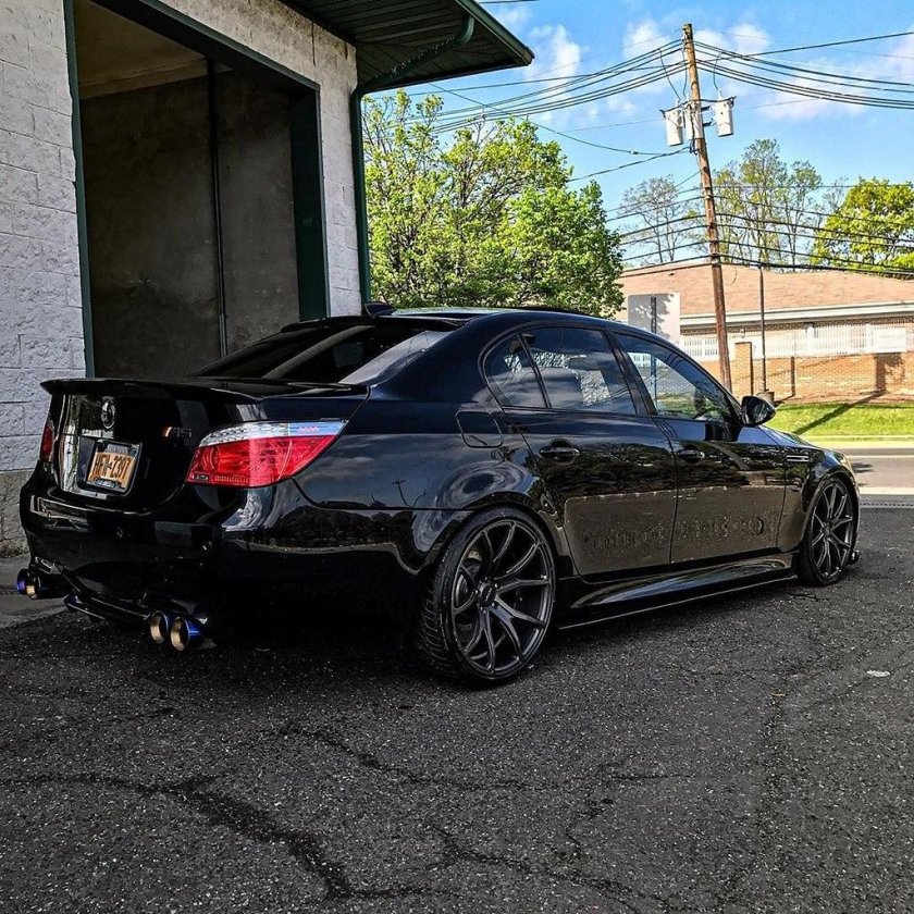 BMW e60 r20