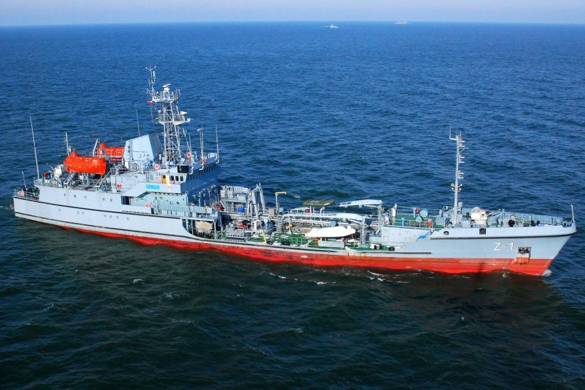 Морские суда Польши