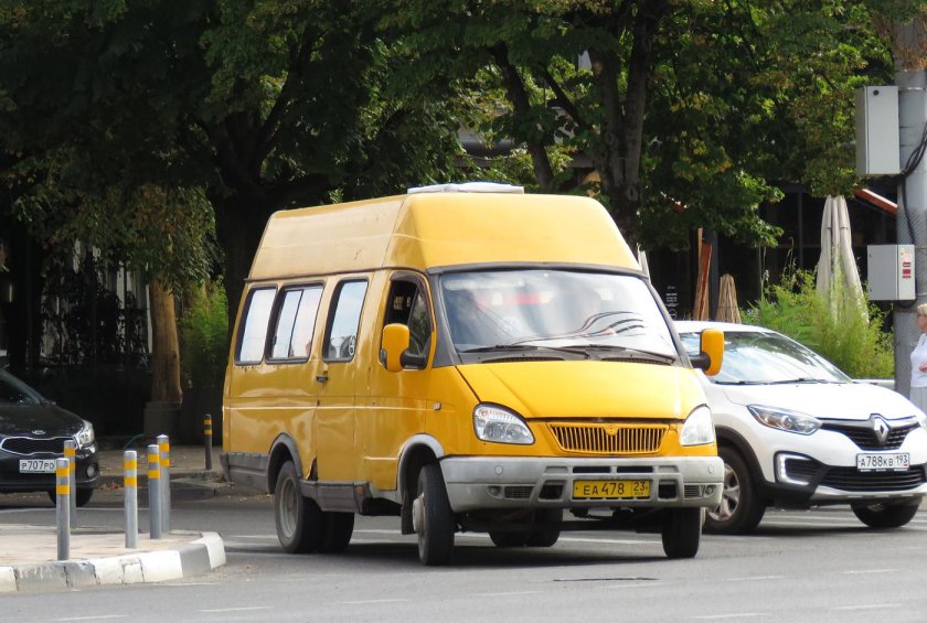 Автобус газ 322132