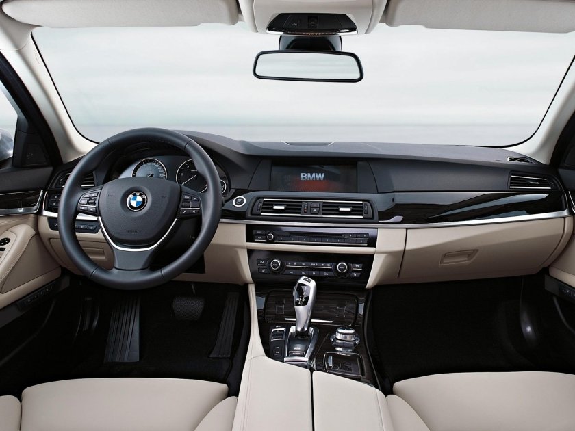 BMW 5 f10 Interior
