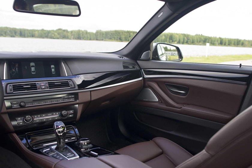 BMW 5 f10 Interior
