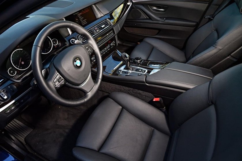 BMW 5 f10 Interior